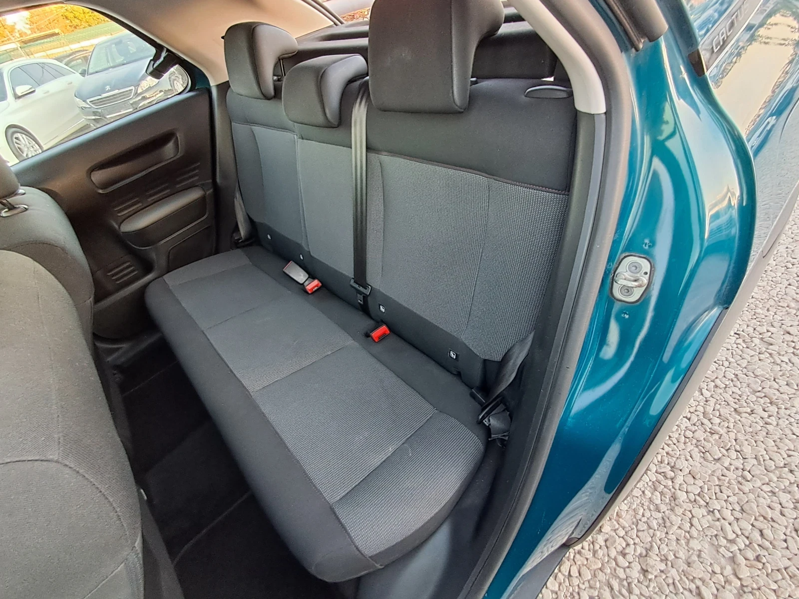 Citroen C4 Cactus 1.2i АВТОМАТИК 123000КМ НАВИГАЦИЯ, снимка 10 - Автомобили и джипове - 55673025
