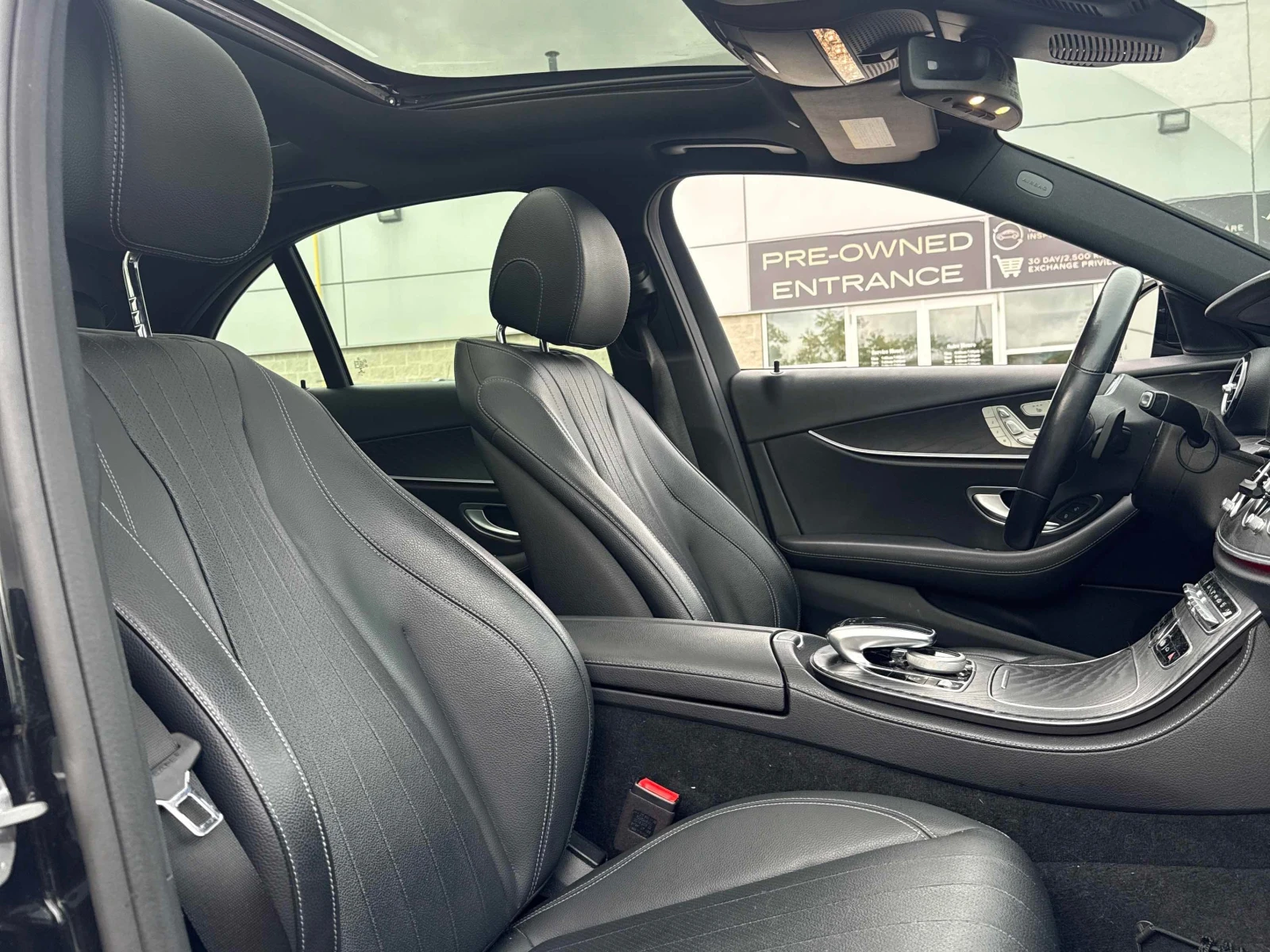 Mercedes-Benz E 350 * АВТОКРЕДИТ БЕЗ ПЪРВОНАЧАЛНА ВНОСКА* , снимка 11 - Автомобили и джипове - 56149066