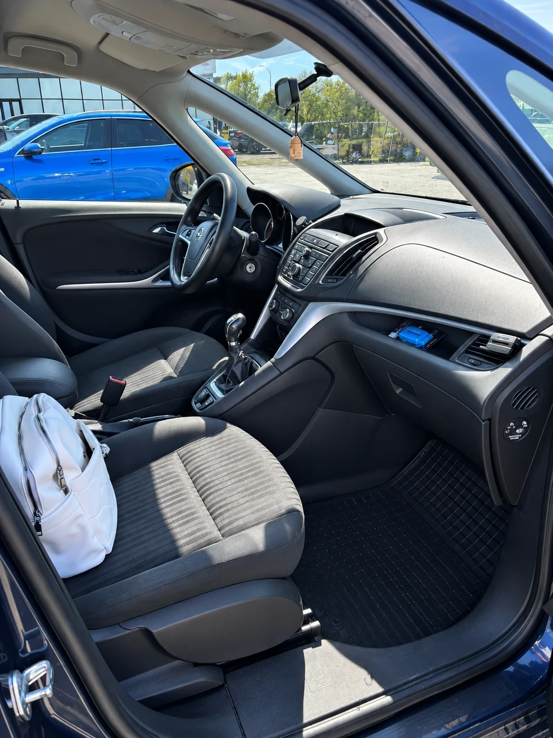 Opel Zafira Opel Zafira Tourer-газ/метан, снимка 4 - Автомобили и джипове - 56156101