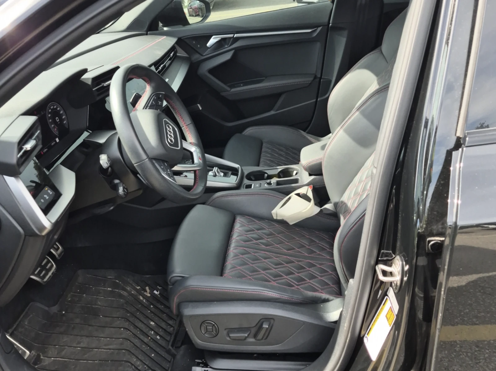 Audi S3 2023 Audi S3 SEDAN TECHNIK, снимка 5 - Автомобили и джипове - 56160847
