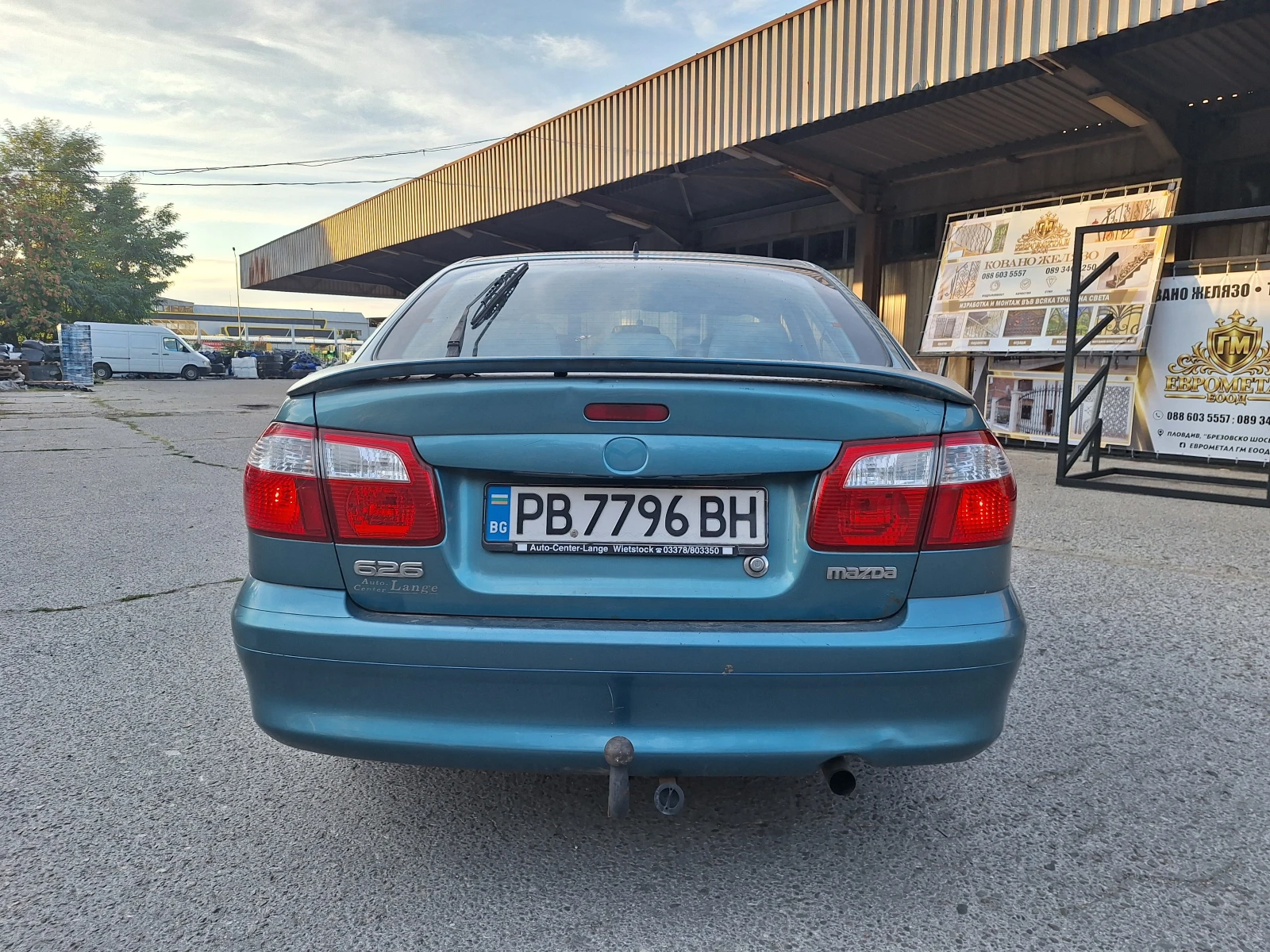 Mazda 626 2.0L I4, снимка 3 - Автомобили и джипове - 56219217