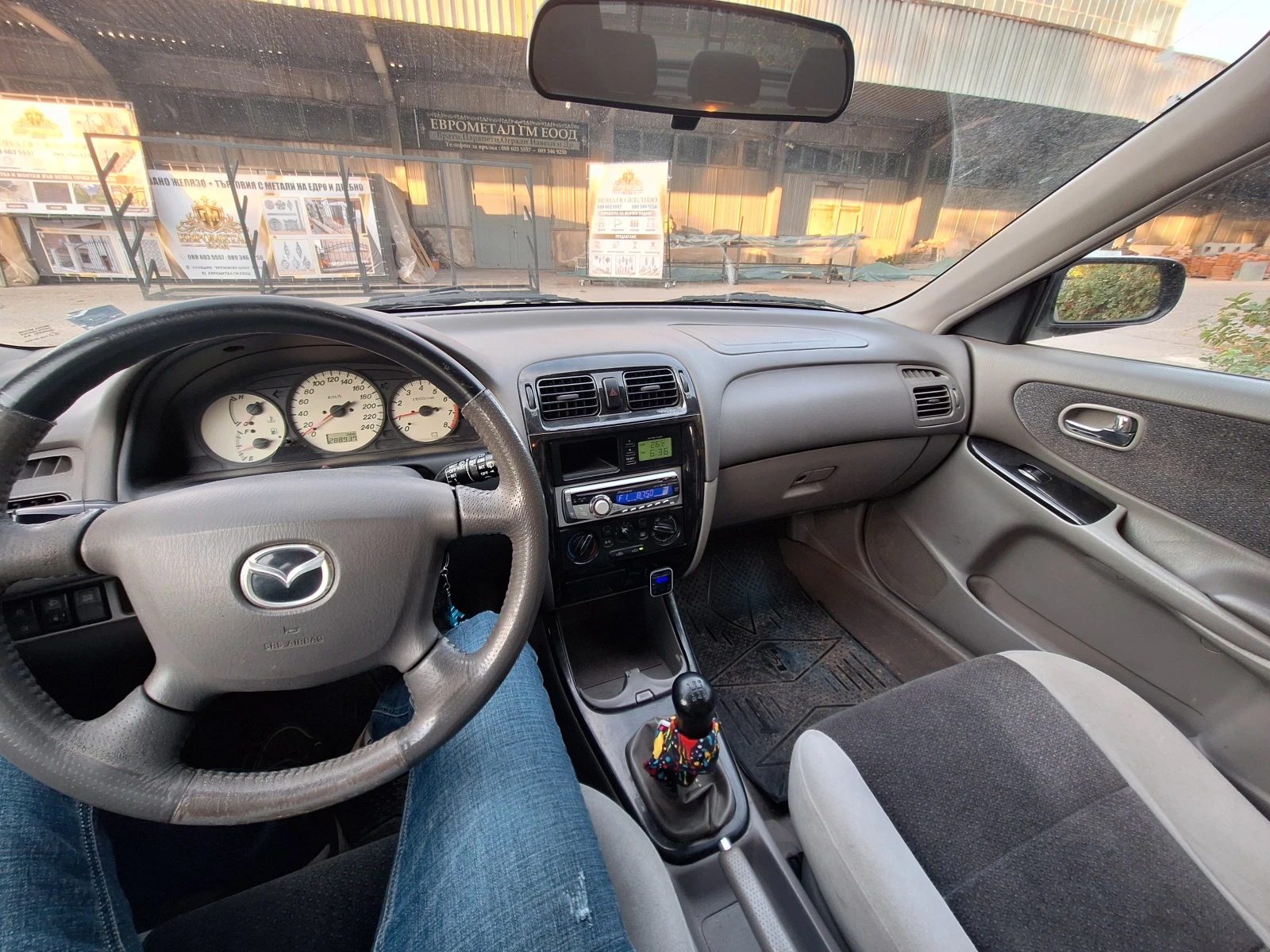 Mazda 626 2.0L I4, снимка 4 - Автомобили и джипове - 56219217