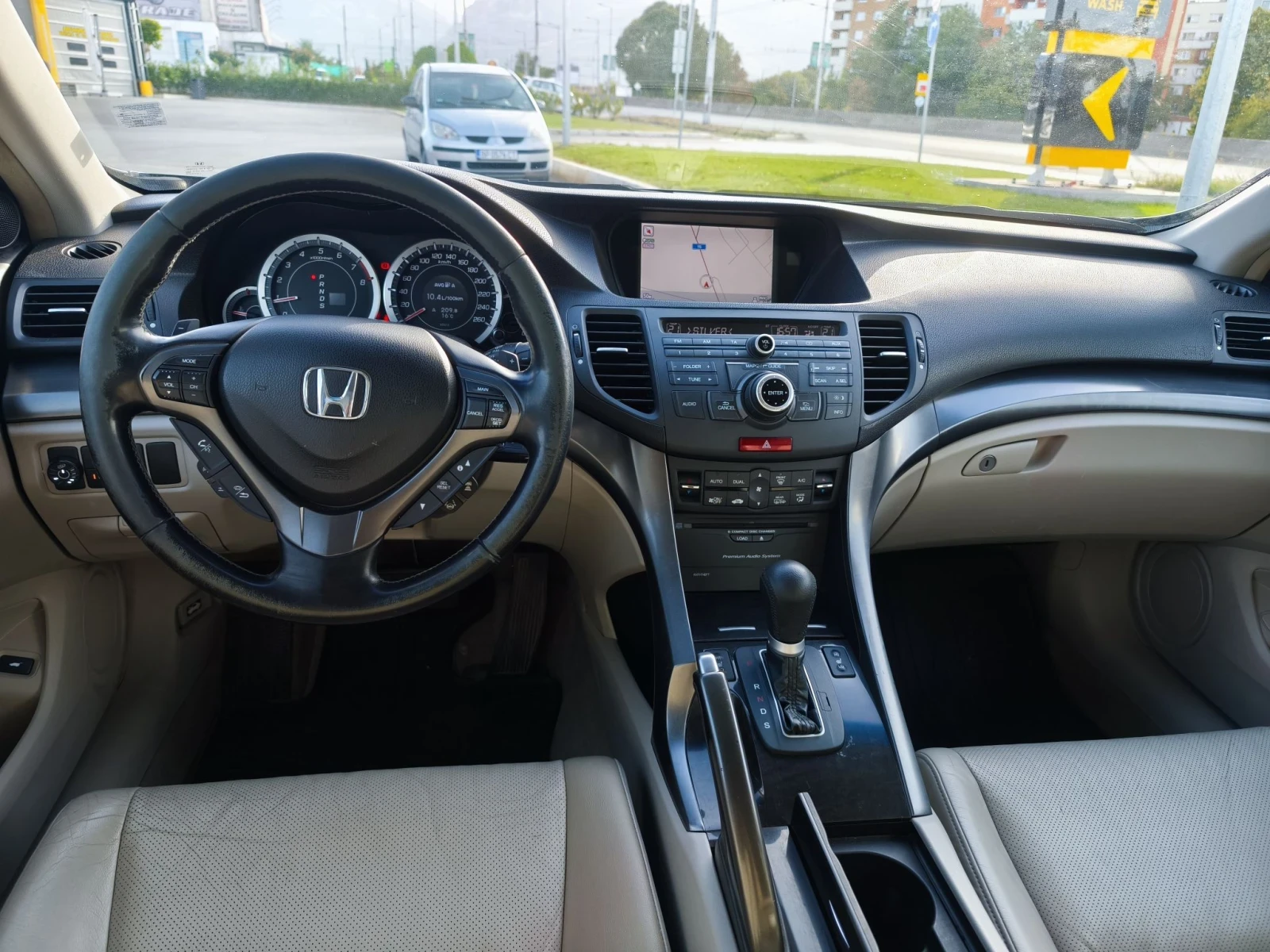 Honda Accord 2.4i Advanced safety , снимка 8 - Автомобили и джипове - 56330340