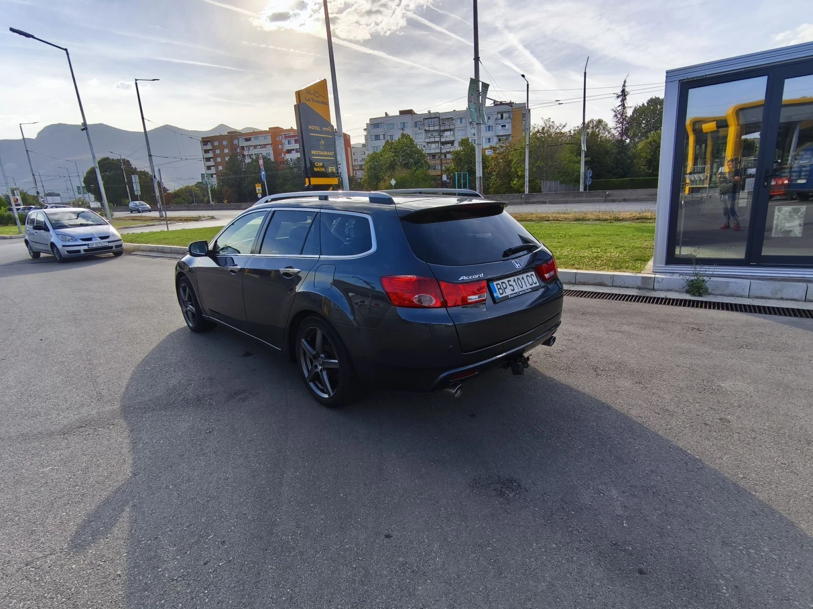 Honda Accord 2.4i Advanced safety , снимка 6 - Автомобили и джипове - 56330340