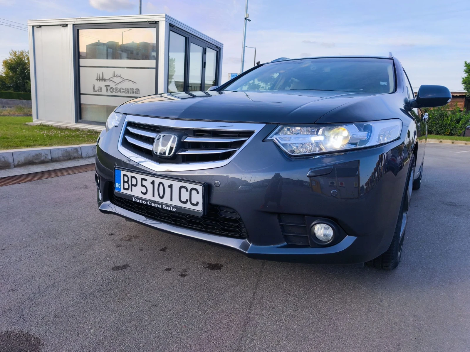 Honda Accord 2.4i Advanced safety , снимка 2 - Автомобили и джипове - 56330340