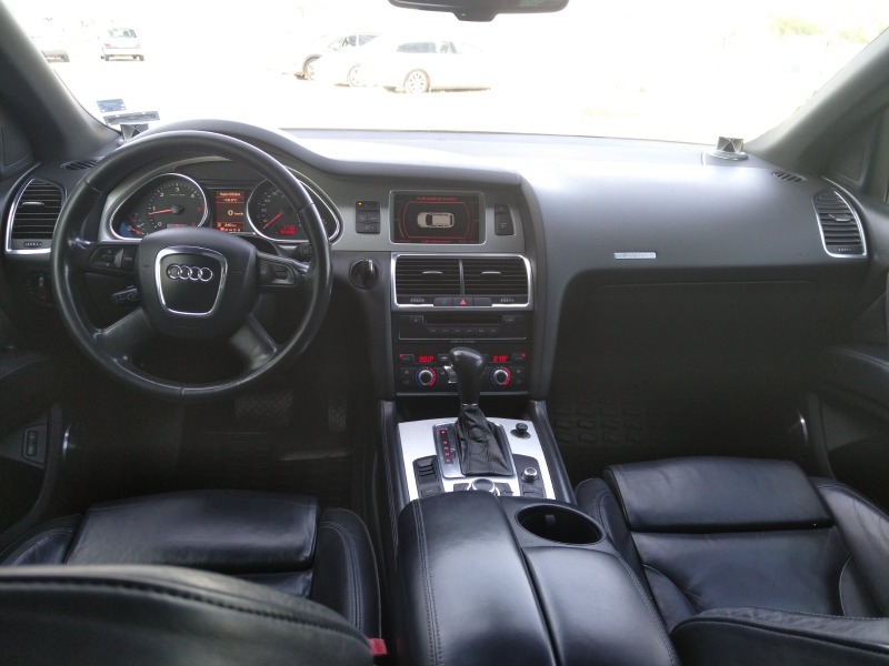 Audi Q7, снимка 12 - Автомобили и джипове - 45300702
