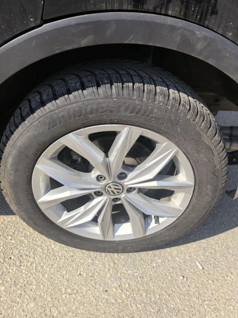 VW Tiguan 2.0tdi, снимка 6 - Автомобили и джипове - 51367836