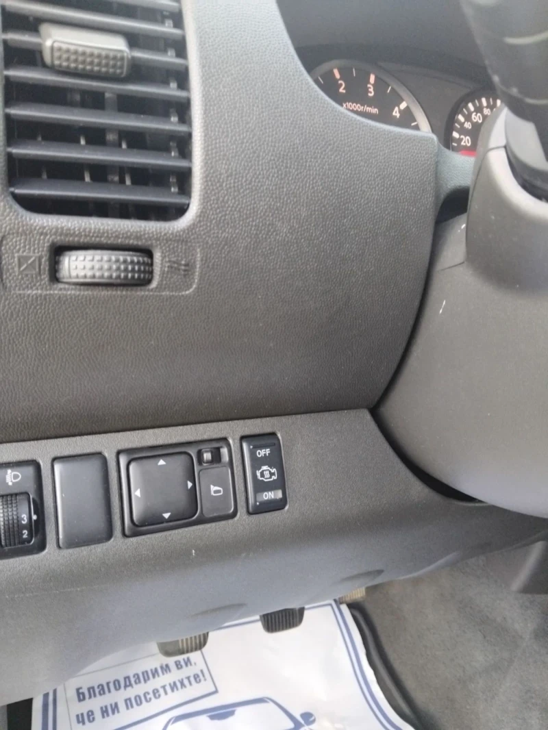 Nissan Navara 2.5 DCI, снимка 13 - Автомобили и джипове - 52492718