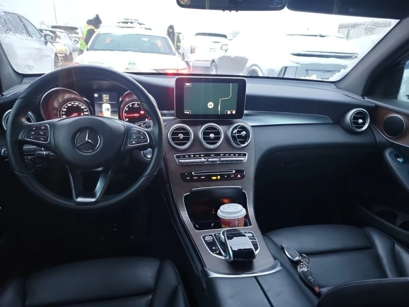 Mercedes-Benz GLC * 300 * CARFAX * ЦЕНА ДО БГ, снимка 6 - Автомобили и джипове - 52805288