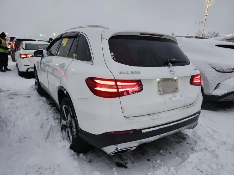 Mercedes-Benz GLC * 300 * CARFAX * ЦЕНА ДО БГ, снимка 4 - Автомобили и джипове - 52805288