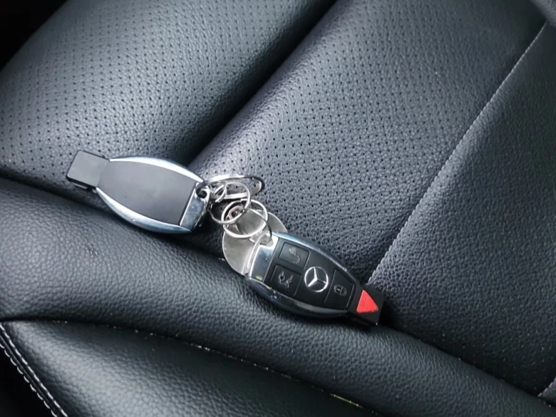 Mercedes-Benz GLC * 300 * CARFAX * ЦЕНА ДО БГ, снимка 8 - Автомобили и джипове - 52805288