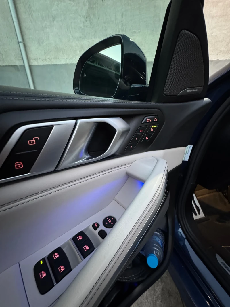 BMW X6 40D MASSAGE LASER HEAD UP M-PAKET INDIVIDUAL , снимка 11 - Автомобили и джипове - 52836116