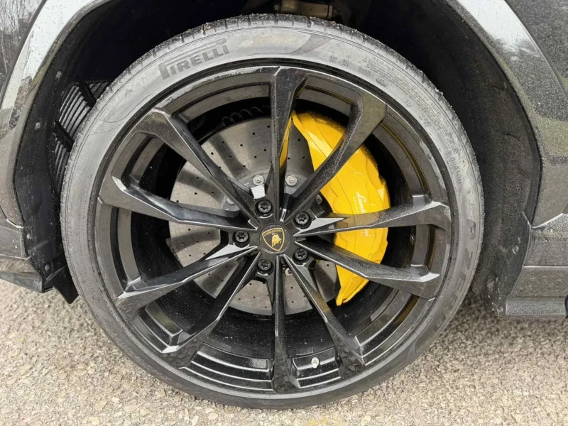 Lamborghini Urus, снимка 17 - Автомобили и джипове - 53276986