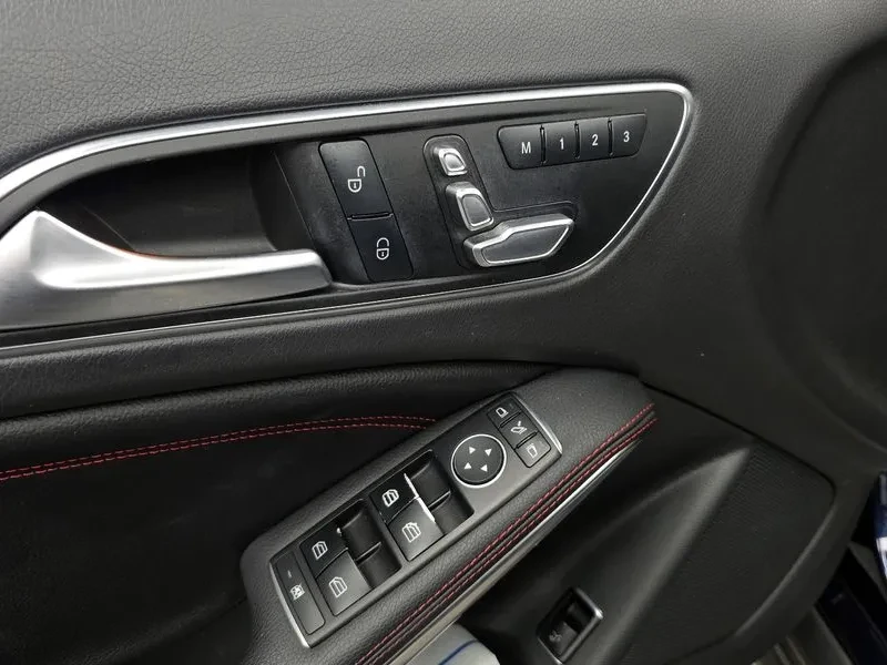 Mercedes-Benz GLA 45 AMG, снимка 17 - Автомобили и джипове - 54884999