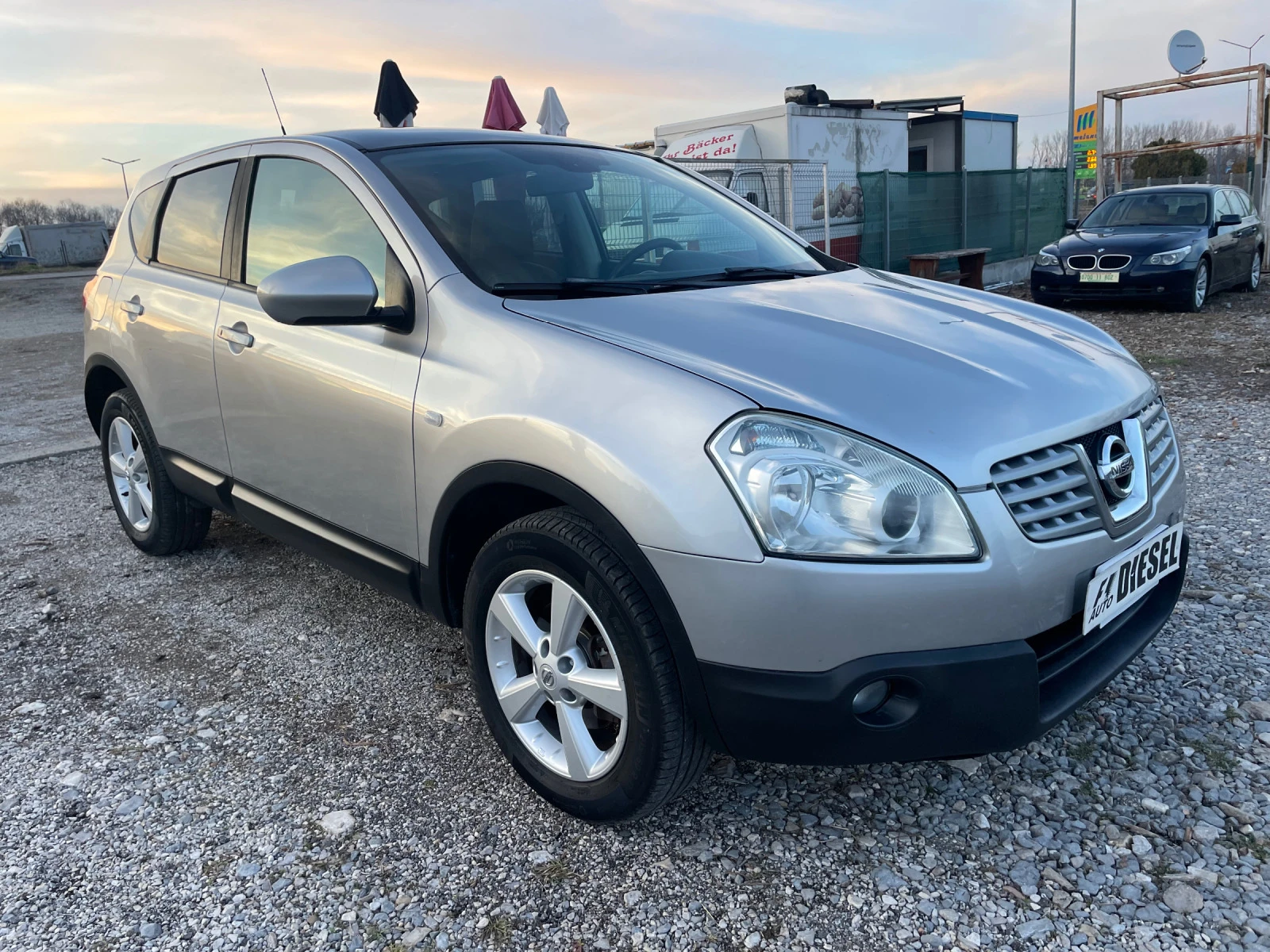 Nissan Qashqai 1.5DCI-PANORAMA-ITALIA - изображение 3