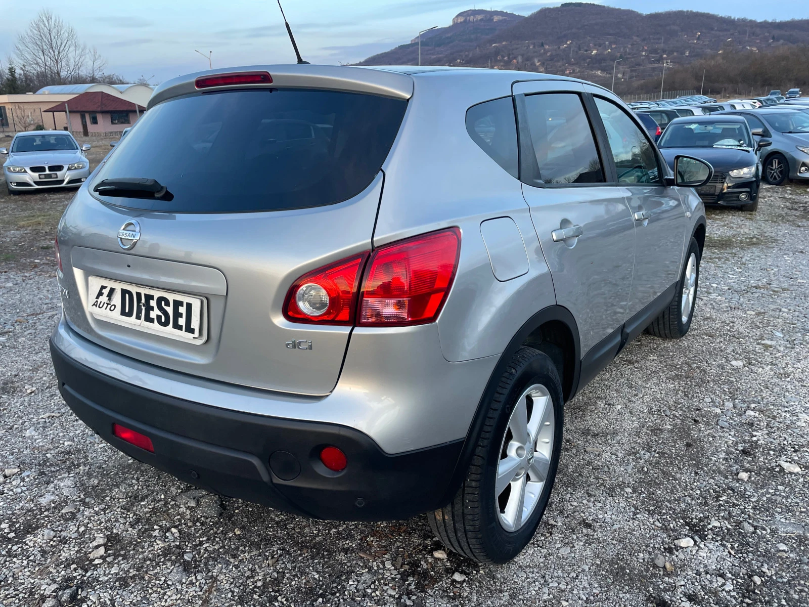 Nissan Qashqai 1.5DCI-PANORAMA-ITALIA - изображение 9