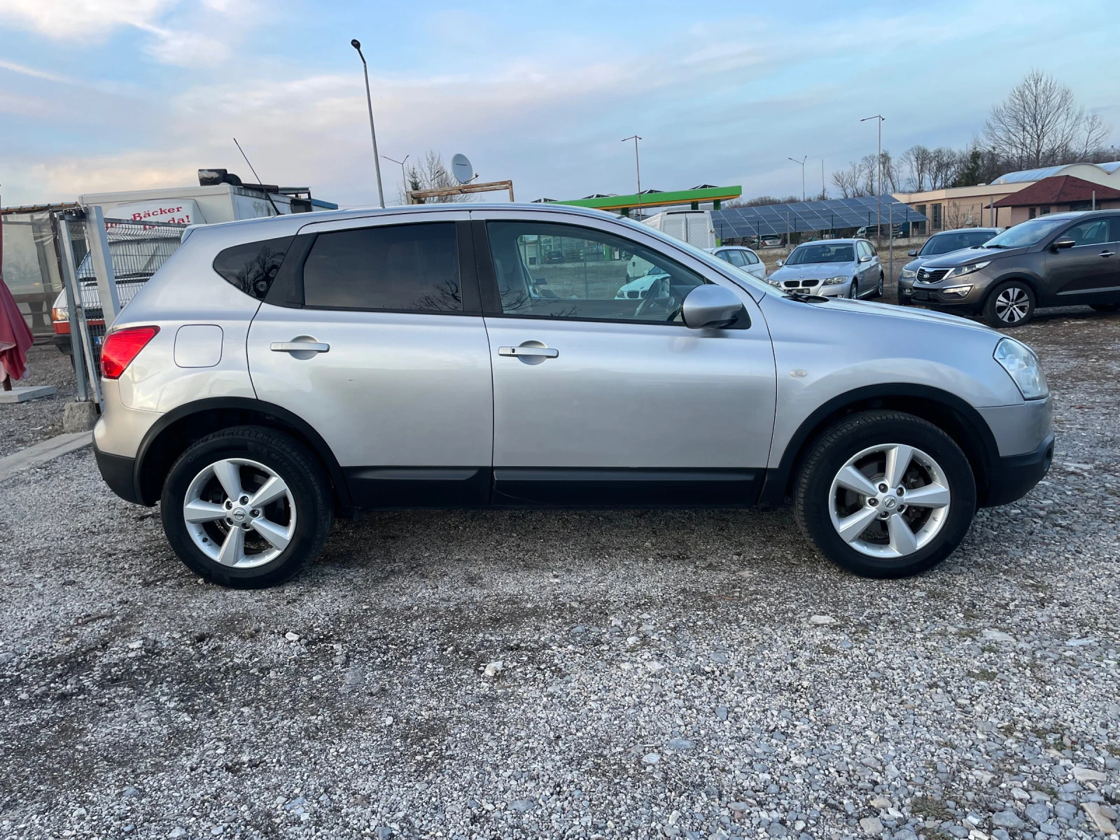 Nissan Qashqai 1.5DCI-PANORAMA-ITALIA - изображение 4