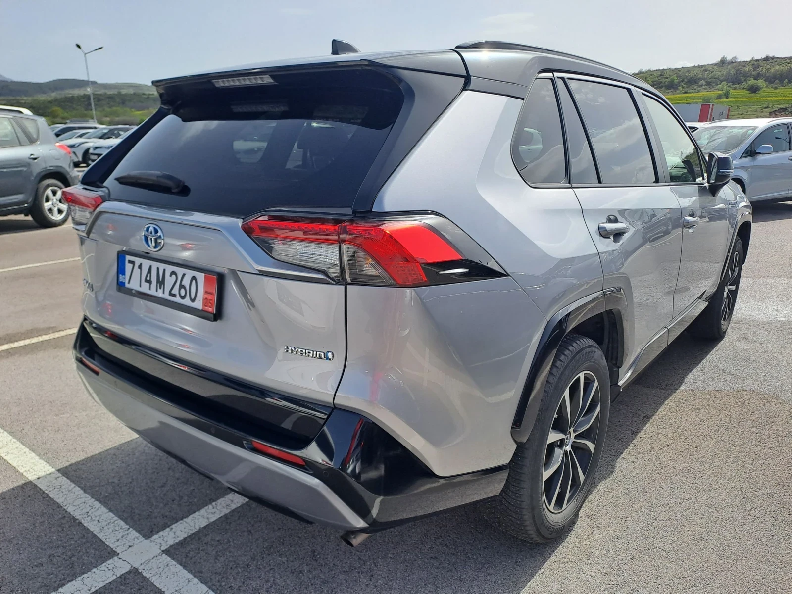 Toyota Rav4 2, 5 hibrid - изображение 6
