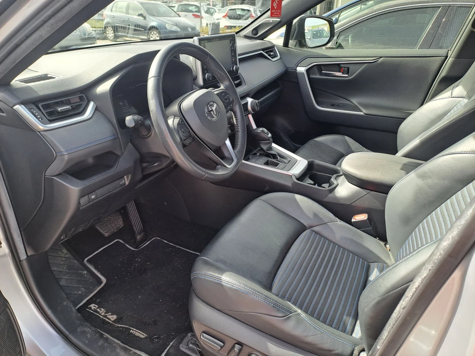 Toyota Rav4 2, 5 hibrid - изображение 7