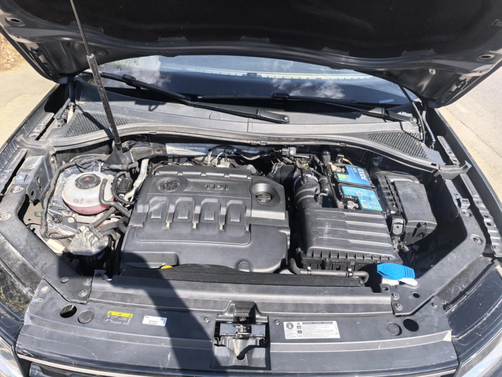 VW Tiguan 2.0tdi - изображение 8
