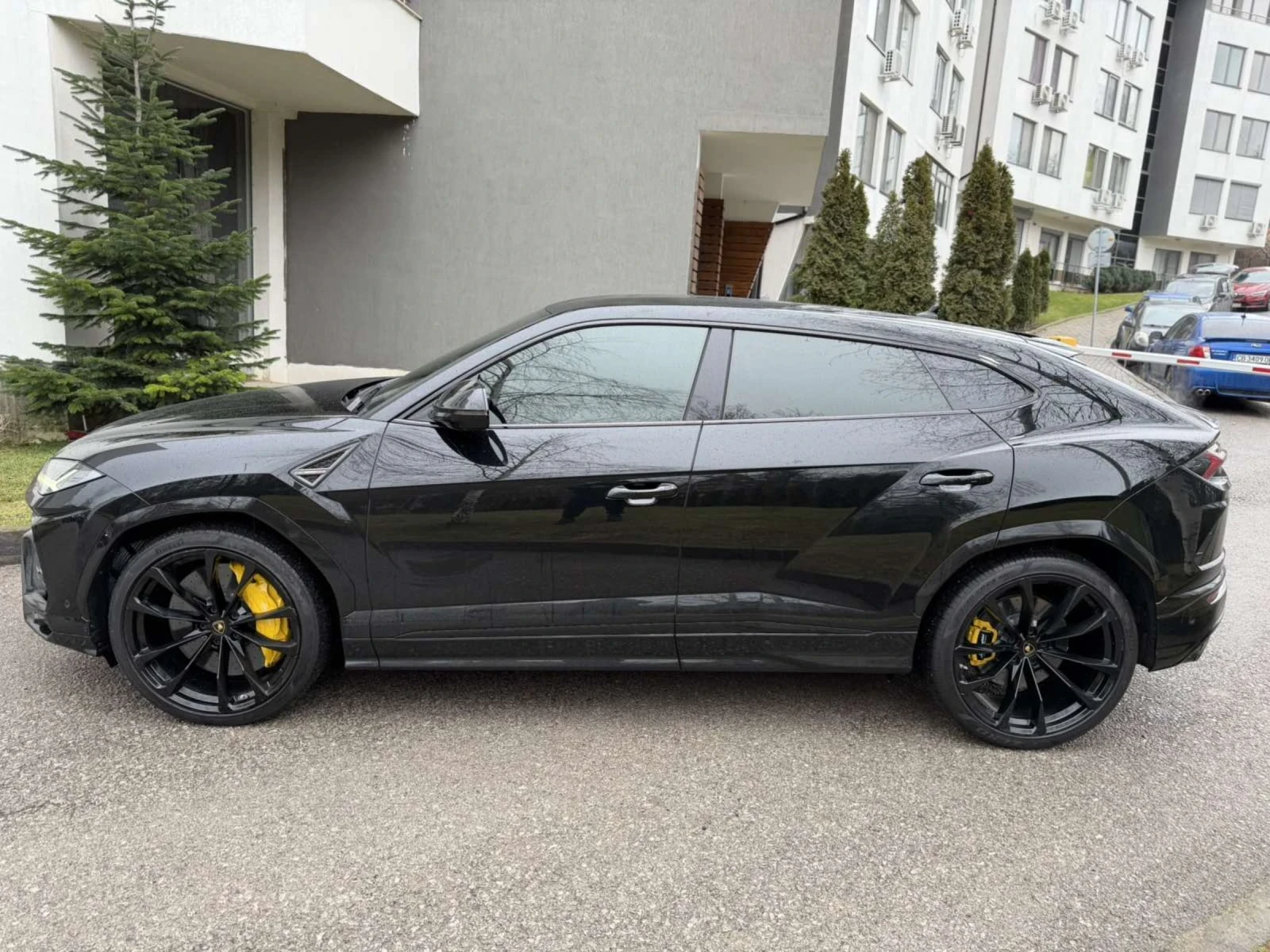 Lamborghini Urus  - изображение 4