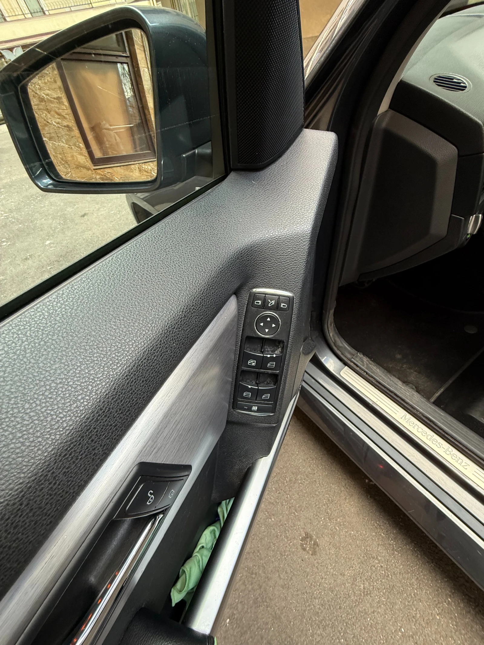 Mercedes-Benz GLK 220d, снимка 8 - Автомобили и джипове - 53729050