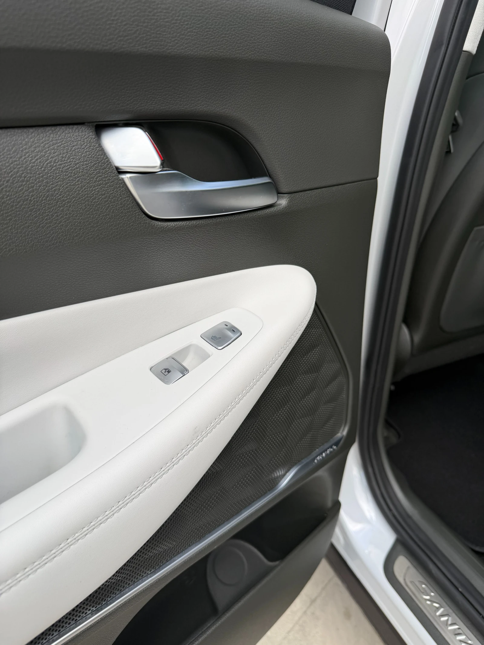 Hyundai Santa fe Plug-In AWD Premium Lux, снимка 7 - Автомобили и джипове - 54411983