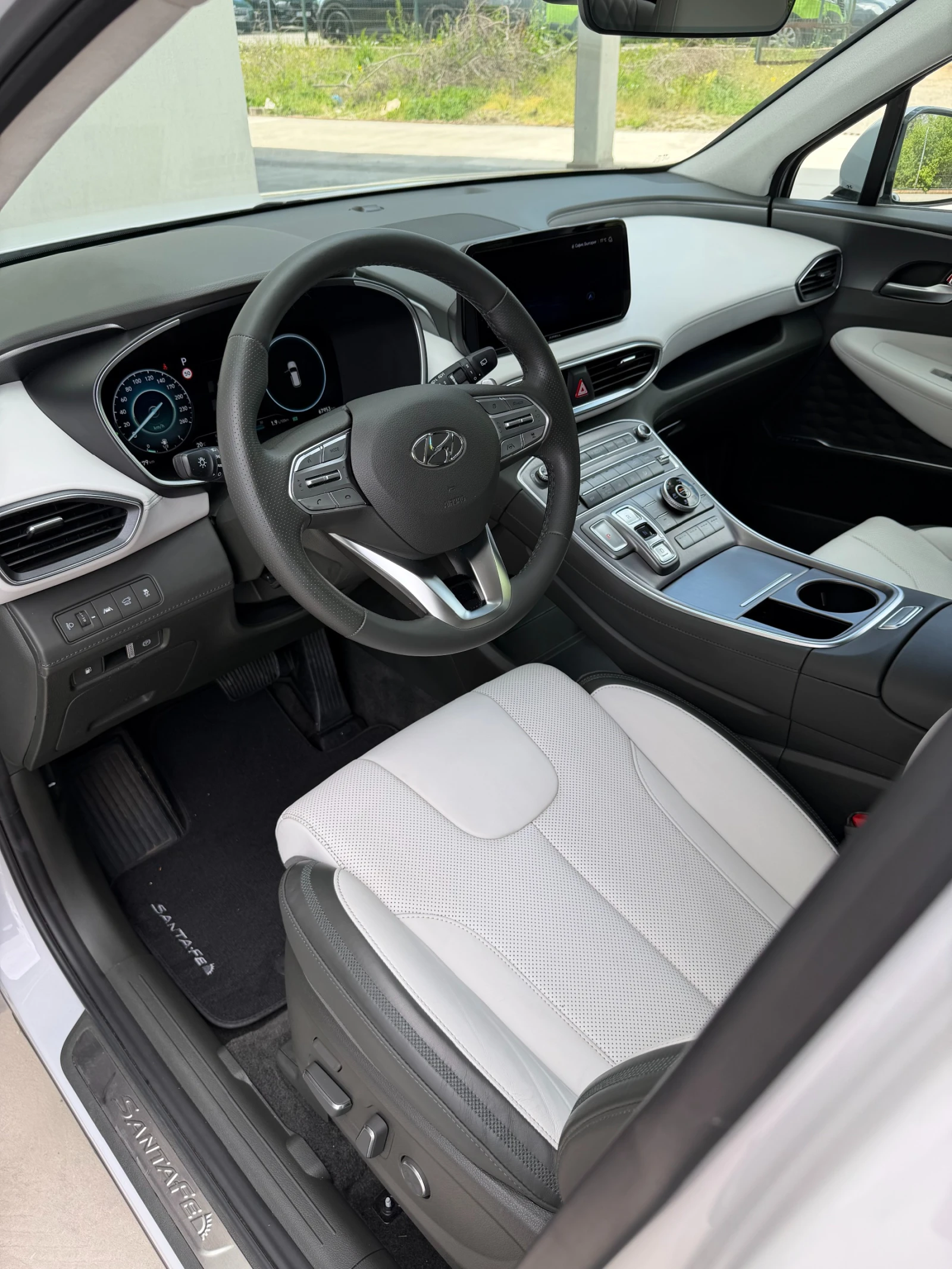 Hyundai Santa fe Plug-In AWD Premium Lux, снимка 4 - Автомобили и джипове - 54411983