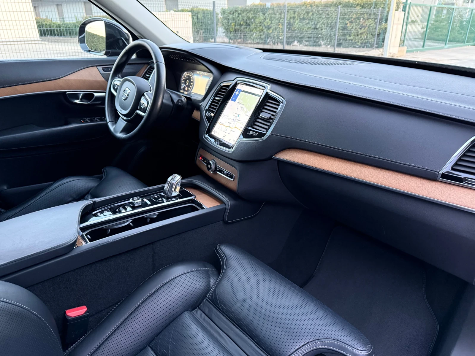 Volvo Xc90 2.0 T8 PLUG-IN HYBRID AWD INSCRIPTION 7МЕСТА 391кс, снимка 9 - Автомобили и джипове - 54462783