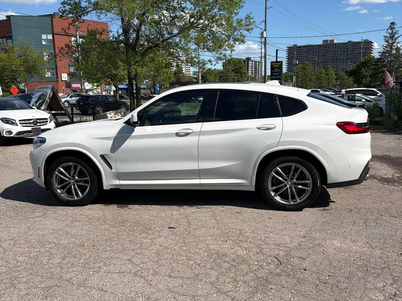 BMW X4 | DISTRONIC | 360 | HUD | HARMAN KARDON | , снимка 2 - Автомобили и джипове - 54713339