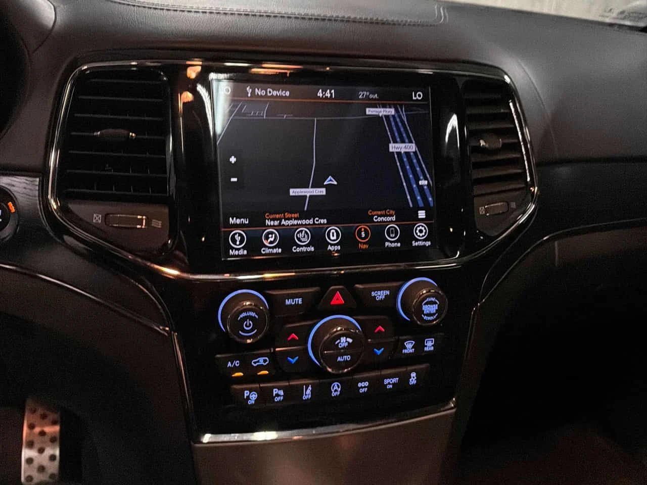 Jeep Grand cherokee | DISTRONIC | ПОДГРЕВ | CARFAX | ПАНОРАМА | , снимка 9 - Автомобили и джипове - 54860329