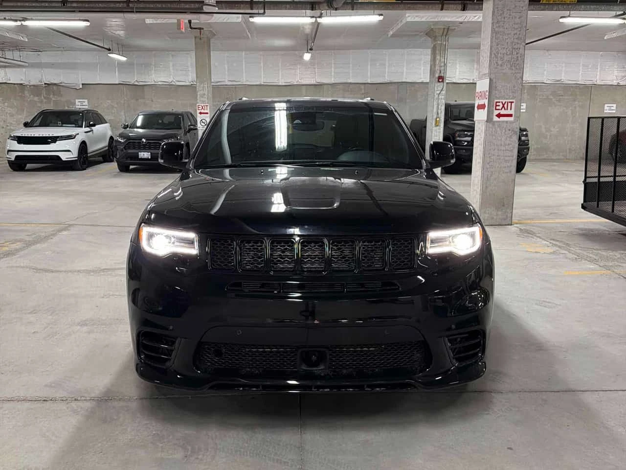 Jeep Grand cherokee | DISTRONIC | ПОДГРЕВ | CARFAX | ПАНОРАМА | , снимка 6 - Автомобили и джипове - 54860329