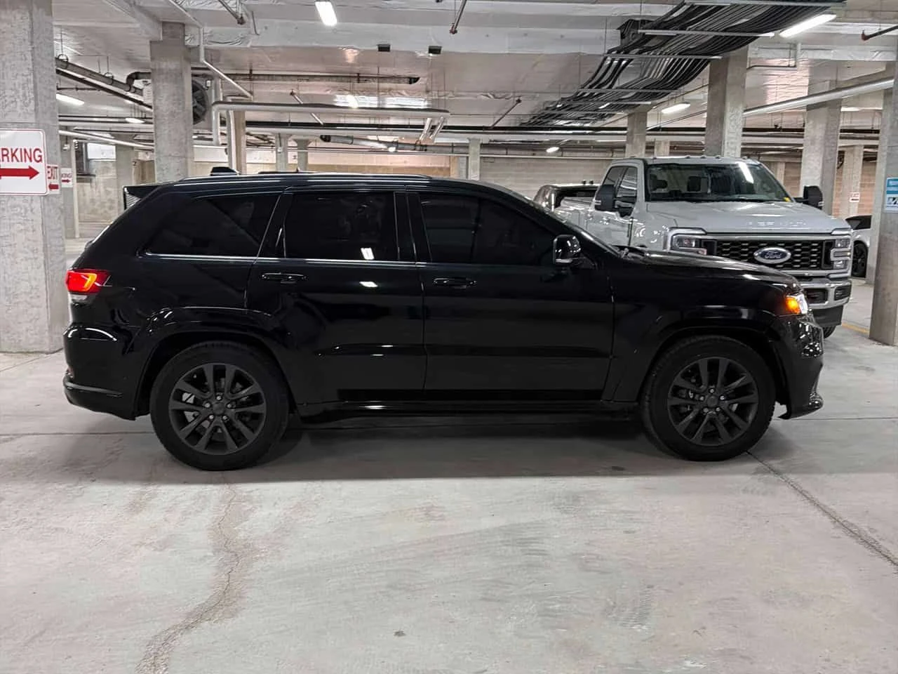 Jeep Grand cherokee | DISTRONIC | ПОДГРЕВ | CARFAX | ПАНОРАМА | , снимка 3 - Автомобили и джипове - 54860329