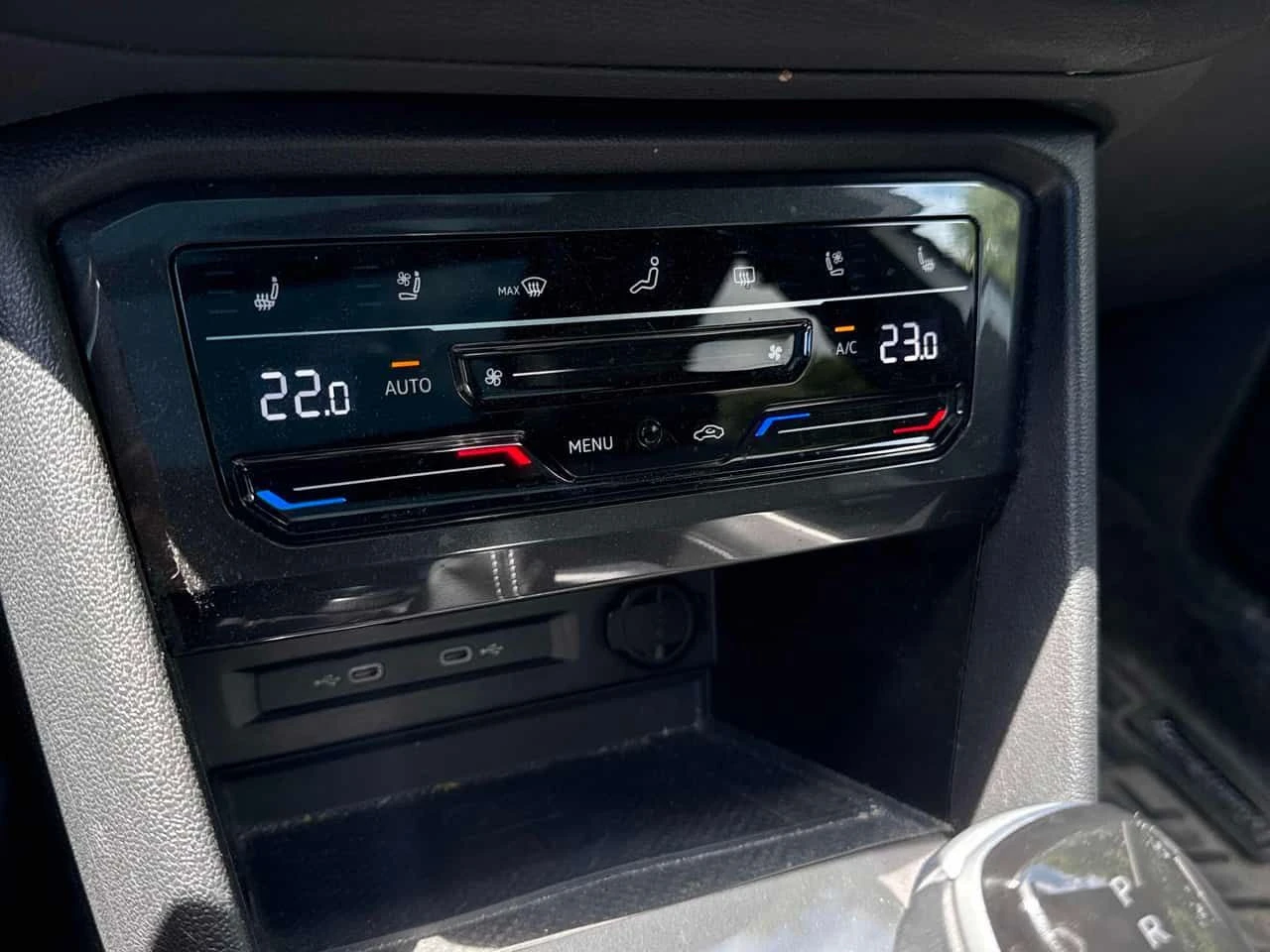 VW Tiguan  Highline R Line / PANO / MEMORY / Fender / ����� | Mobile.bg � ����������� 13