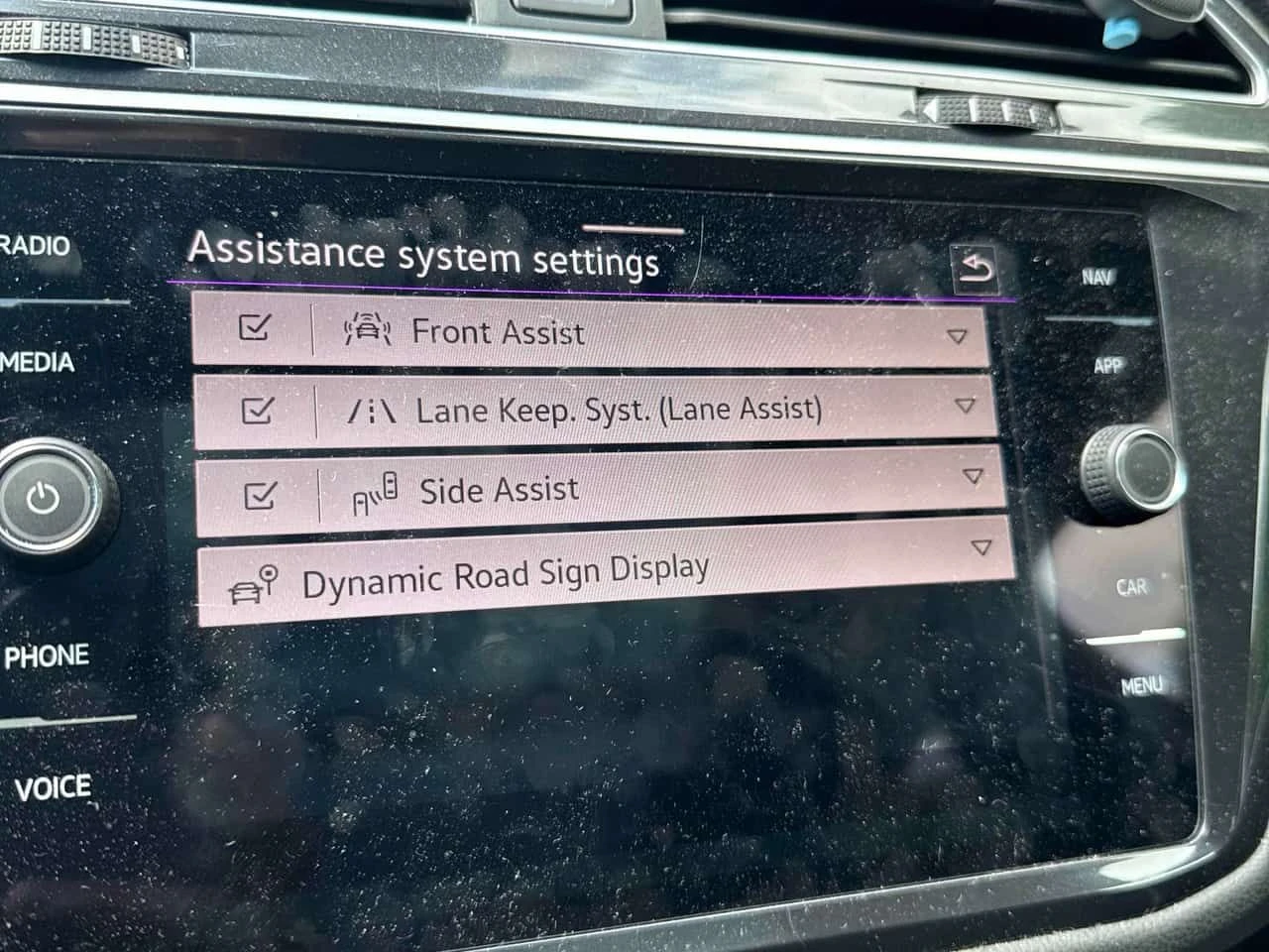 VW Tiguan  Highline R Line / PANO / MEMORY / Fender / ����� | Mobile.bg � ����������� 11
