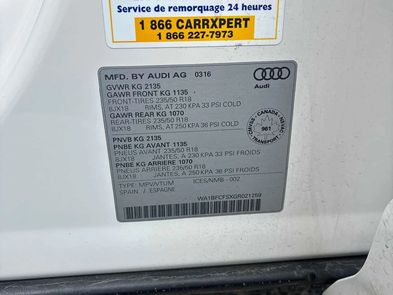Audi Q3 * Technik * ЛИЦЕНЗИРАН ДИЛЪР * CARFAX, снимка 10 - Автомобили и джипове - 55593443