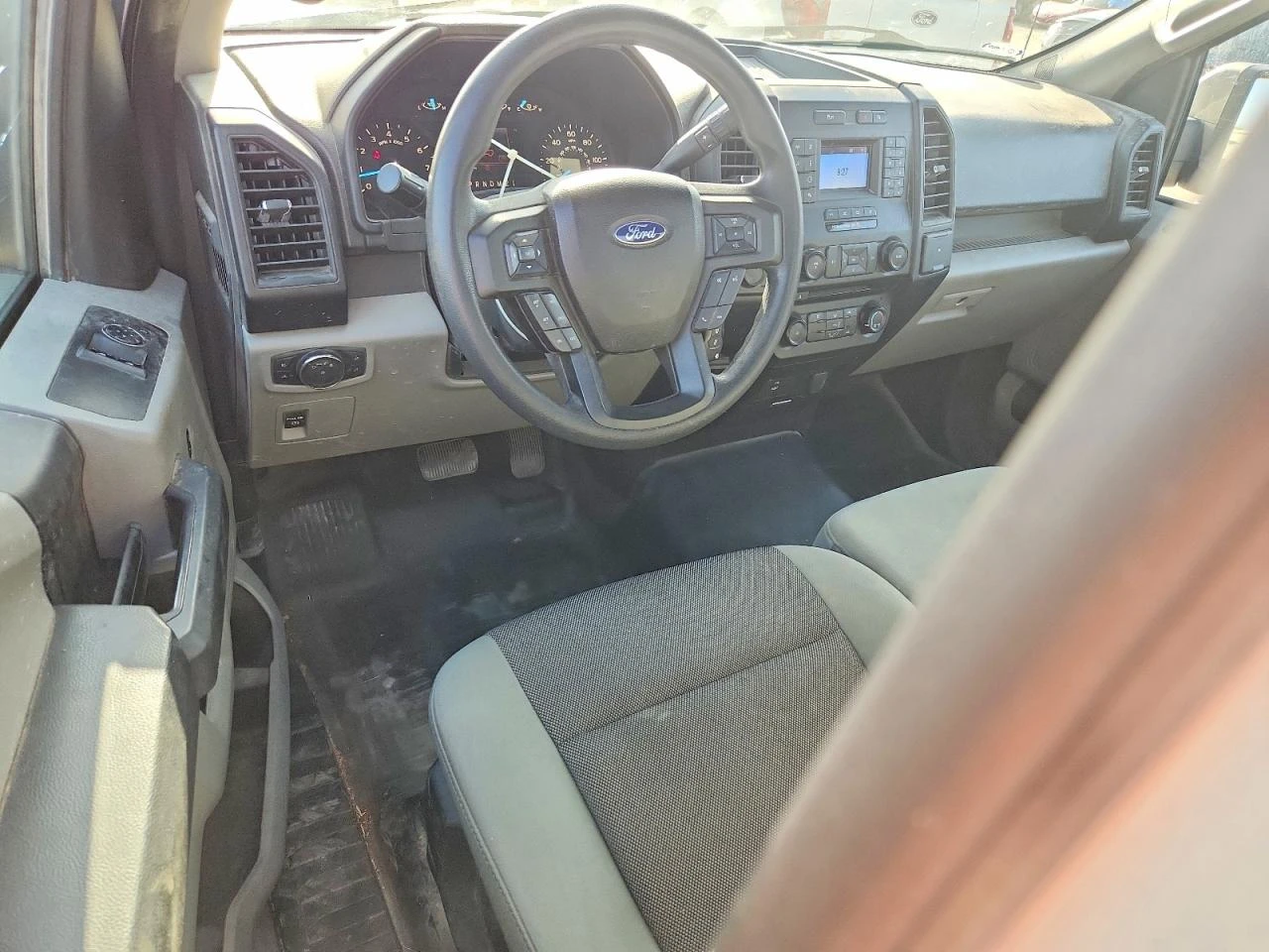 Ford F150 3.3l, снимка 8 - Автомобили и джипове - 56225446