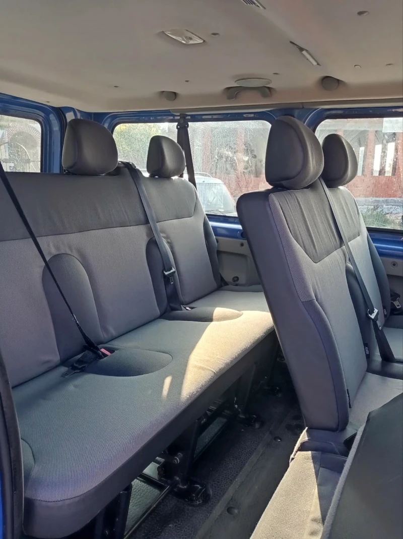 Renault Trafic, снимка 3 - Бусове и автобуси - 47799239