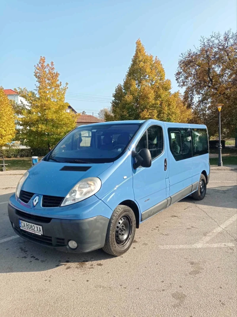 Renault Trafic, снимка 1 - Бусове и автобуси - 47799239