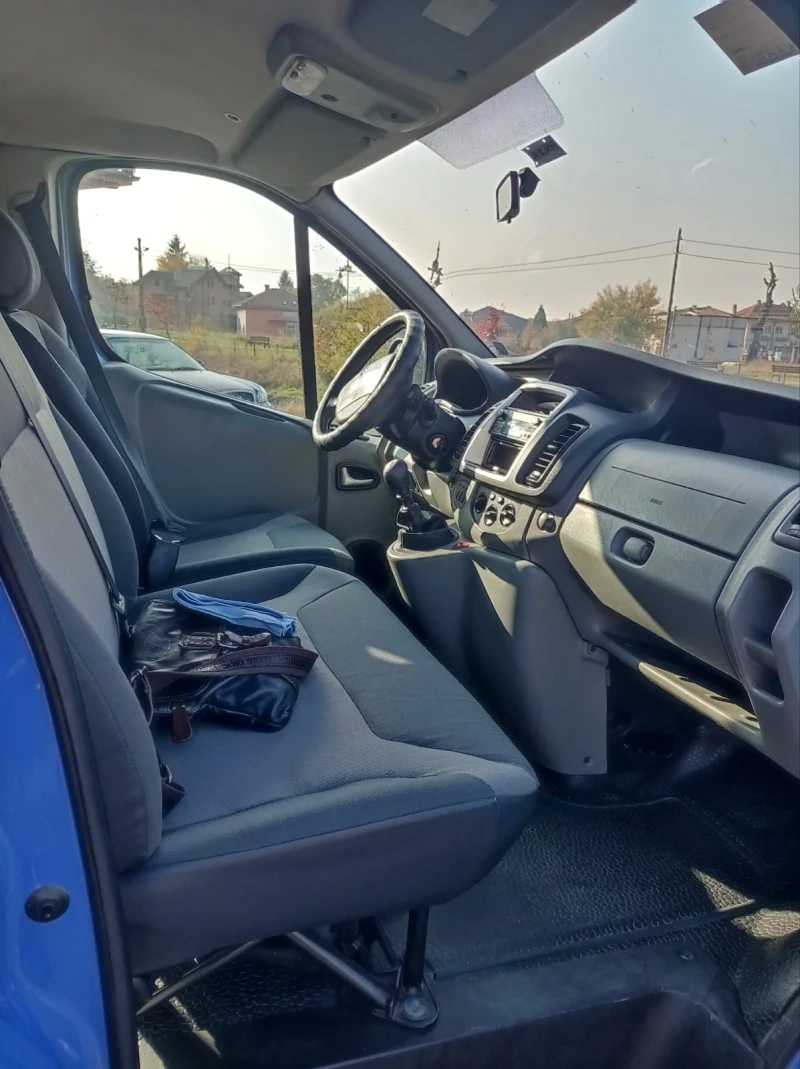 Renault Trafic, снимка 5 - Бусове и автобуси - 47799239