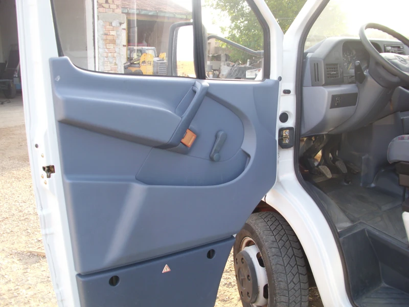 Mercedes-Benz 412 самосвал клима н1, снимка 5 - Бусове и автобуси - 51600223