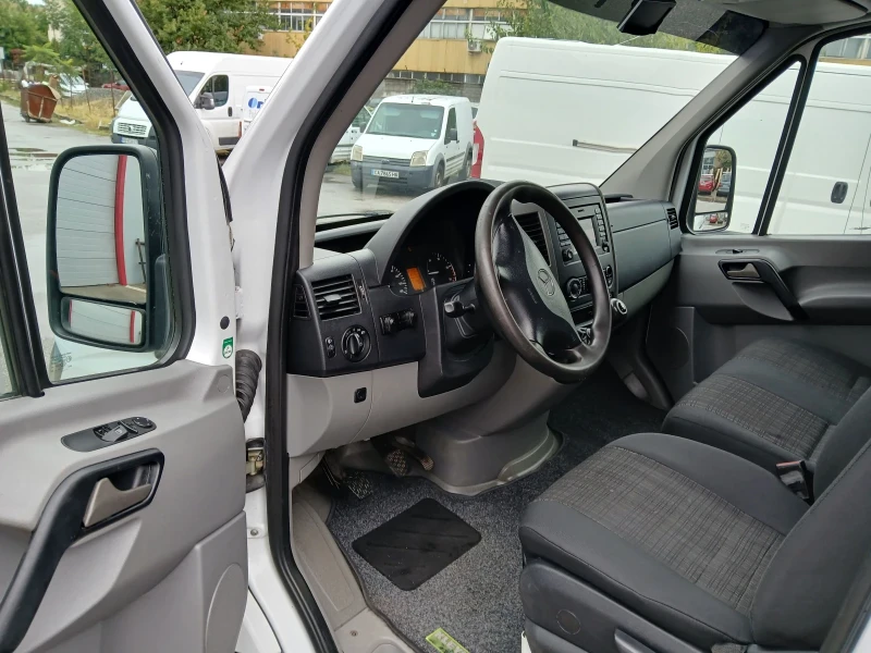 Mercedes-Benz Sprinter 313  Нов внос от Холандия, снимка 8 - Бусове и автобуси - 51933894