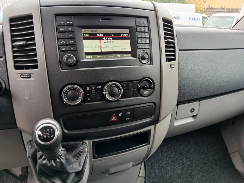 Mercedes-Benz Sprinter 313  Нов внос от Холандия, снимка 11 - Бусове и автобуси - 51933894