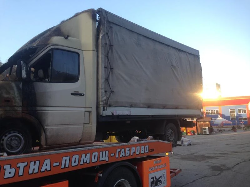 Mercedes-Benz Sprinter 316 2.7 CDI, снимка 2 - Бусове и автобуси - 43182179