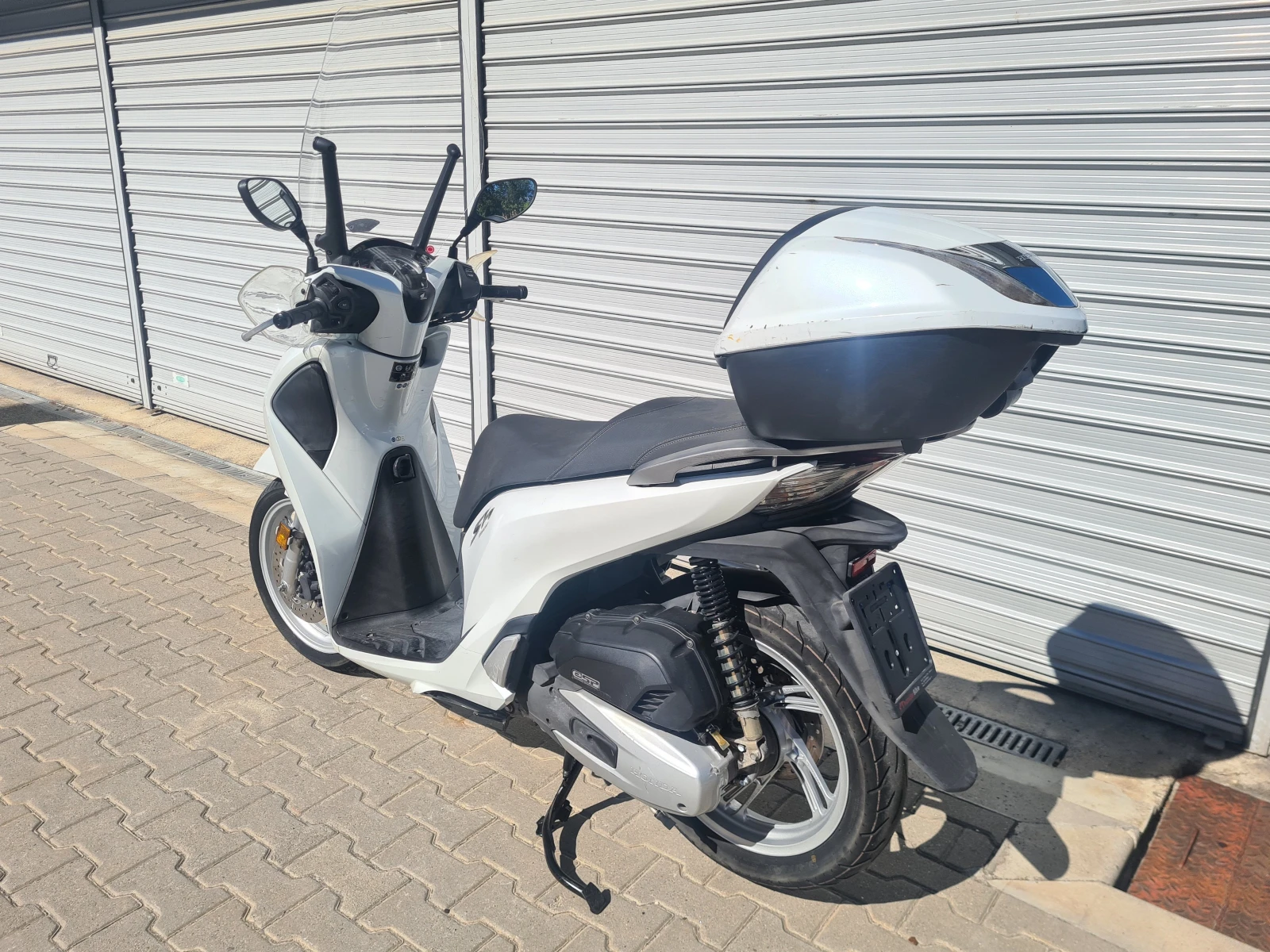 Honda Sh 150i ABS/TCS - изображение 6