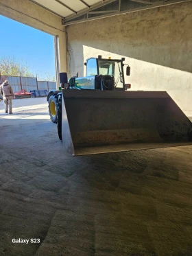 Телескопичен товарач John Deere 3200, снимка 5