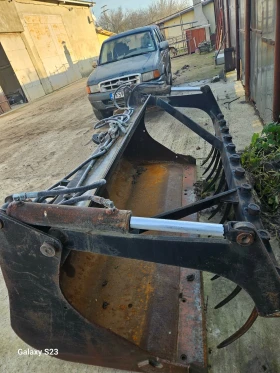 Телескопичен товарач John Deere 3200, снимка 2