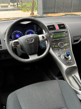 Toyota Auris 1.8 HYBRID 116000 ХИЛ.ПЪЛНА ИСТОРИЯ, снимка 6