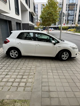 Toyota Auris 1.8 HYBRID 116000 ХИЛ.ПЪЛНА ИСТОРИЯ, снимка 5