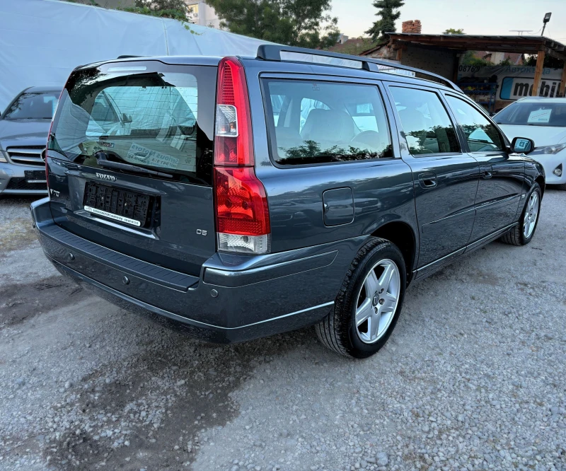 Volvo V70 2.4 D5 , снимка 6 - Автомобили и джипове - 46594584